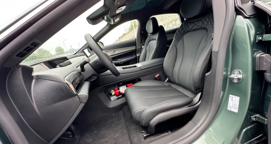 Exlantix ES 100kWh AWD