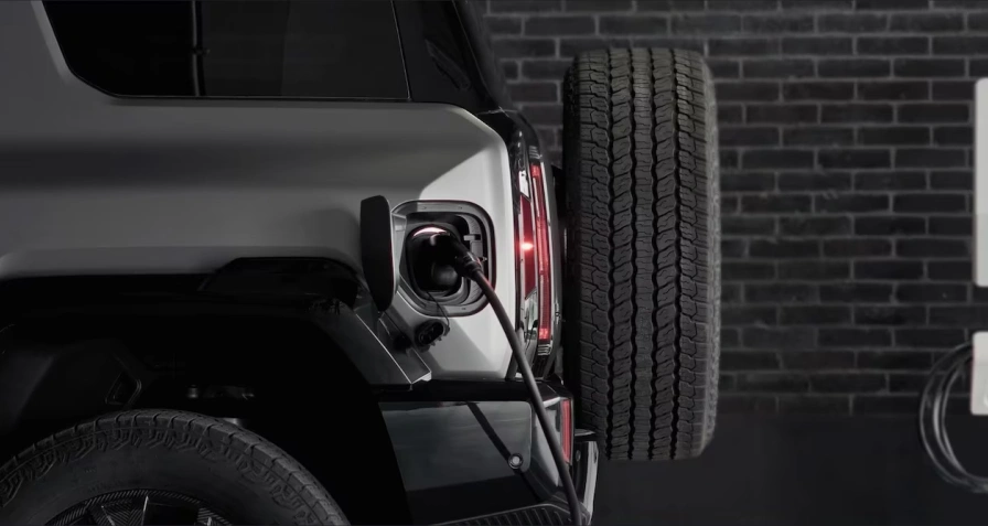 GMC Hummer EV SUV 3x