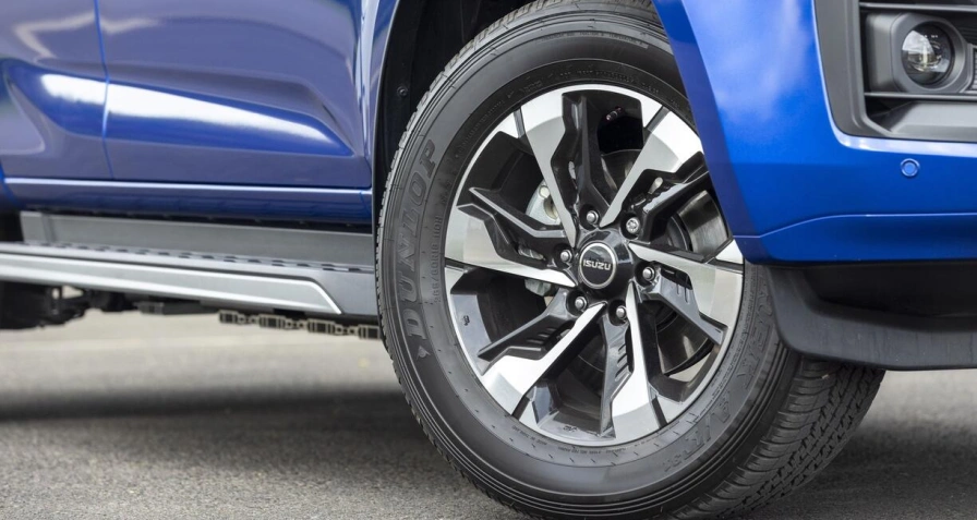 Isuzu D-Max EV Extended Cab