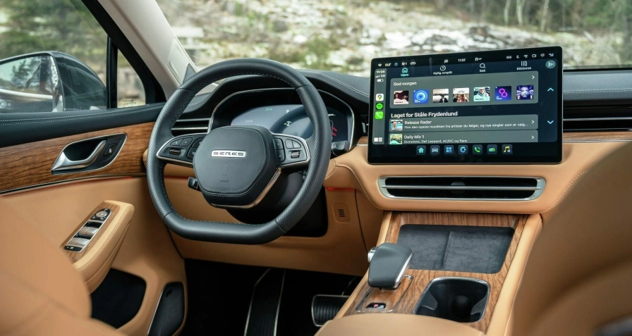 Seres 5 4WD Premium