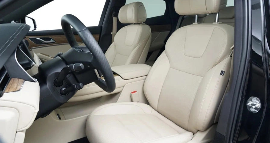 Seres 5 4WD Premium