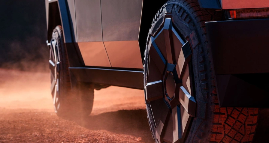 Tesla Cybertruck AWD