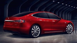 Tesla Model S P90D