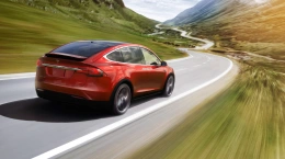 Tesla Model X Ludicrous Performance