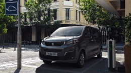 Peugeot e-Traveller Standard 50 kWh