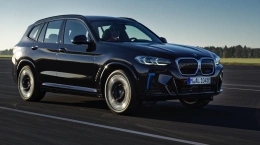 BMW iX3