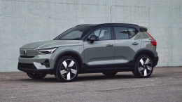 Volvo XC40 Recharge Twin Pure Electric (MY23)