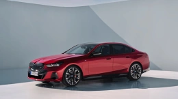 BMW i5 M60