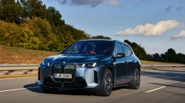 BMW iX