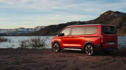 Ford e-Tourneo Custom L1 210 kW