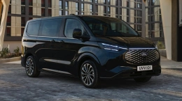 Ford e-Tourneo Custom L1 210 kW RWD