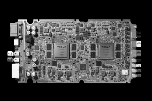 Tesla innrømmer: HW3 kan ikke kjøre selvstendig FSD – og nå planlegges fabrikker bare for å oppgradere millioner av biler