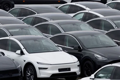 USA undersøker 1,2 millioner Tesla-biler for mulig styringssvikt