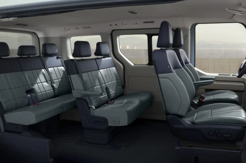 Kia PV5 Passenger kan nå bestilles med seks eller sju seter