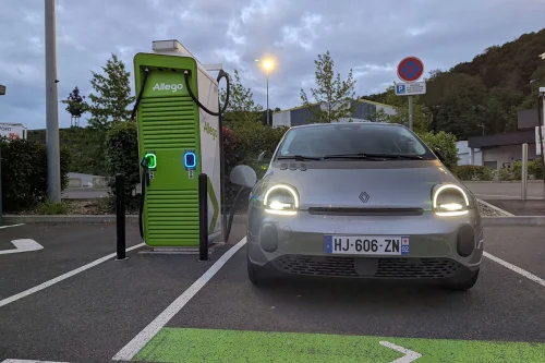 Studie: Etter 200 000 km har elbilbatteriet fortsatt 90 prosent kapasitet