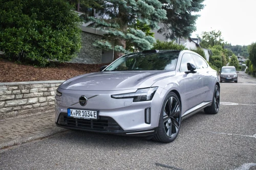 Vi kjørte Volvo ES90: Limousinen som gjør deg usikker på hva Volvo egentlig er