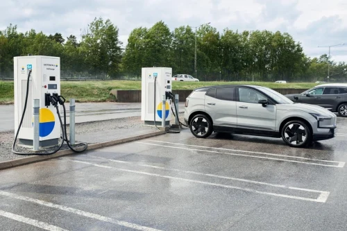 Vattenfall og WirelessCar tester lading uten kort eller app – over 700 sjåfører deltok