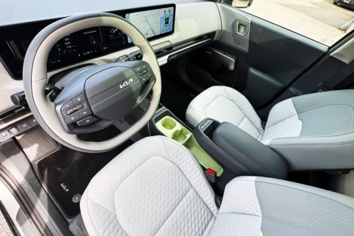 Kia EV2: Kompakt elbil med klassens lengste rekkevidde – men prisen skaper debatt