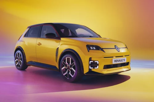 Renault 5 får større batteri og kraftigere motor – oppdatering er rett rundt hjørnet