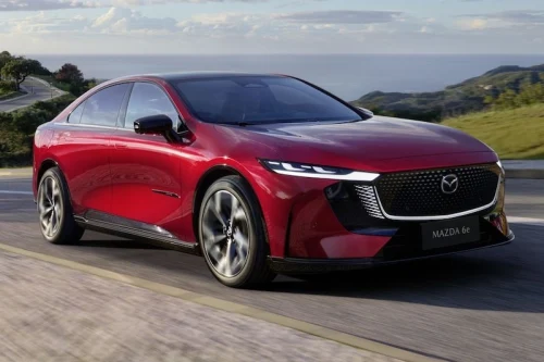 Mazda 6e får 78 kWh batteri og 200 kW hurtiglading – og koster mindre enn før