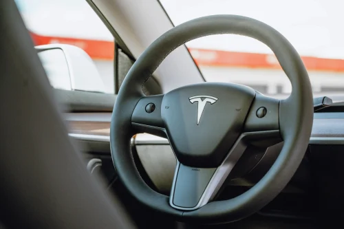 200.000 Teslaer er nå registrert i Norge