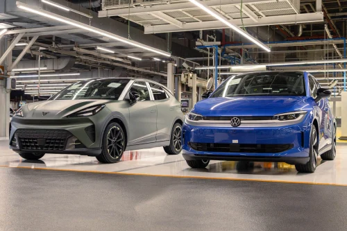 Volkswagen bygger flere elbiler enn planlagt – kutter forbrennerkapasitet i Wolfsburg