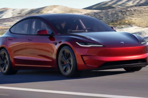 Tesla Model 3 får airbag-tilbakekalling verden over