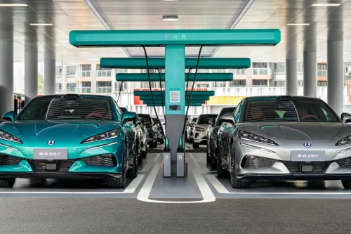 BYD vil sette opp 100 flash-ladere i Europa innen utgangen av 2026