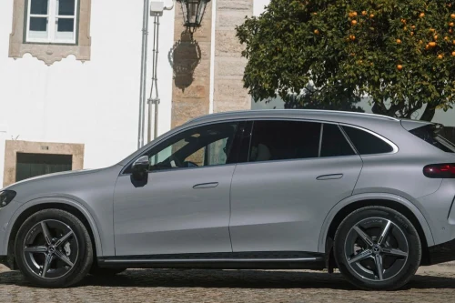 Mercedes forbereder billigere elektrisk GLC 200 med nær 500 km rekkevidde