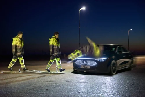 ADAC-test: Bare én av seks biler stopper for barn med refleks i mørket