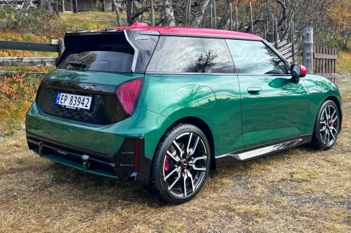Mini Cooper E får 18.000 kroner i rabatt i Norge