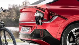 Elbilen som powerbank er dyrere enn du tror – ADAC avslører store energitap ved lav belastning