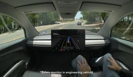 Tesla kjører Cybercab i Austin-trafikken – uten ratt og pedaler