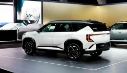 Kia EV3 får firehjulsdrift – her er prisene på AWD-versjonene