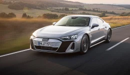 Audi kutter prisen på e-tron GT med 200 000 kroner i Danmark – for første gang under én million