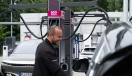 Ionity åpner sin første 600 kW-lader i Sverige – nesten dobbelt så rask som før