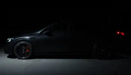 Mercedes-AMG teaser elektrisk CLA foran Goodwood-avsløring
