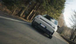 Elbilsalget i Europa hopper 52 prosent i juni – rimelige modeller og høye drivstoffpriser driver veksten