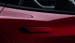NHTSA avviser klage om Teslas skjulte døråpnere – starter likevel arbeid med nye regler for hele bransjen