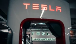 Elbilister er mest fornøyde med Tesla-lading – også når de kjører andre merker