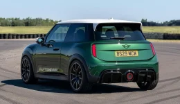 Neste Mini Cooper kan bli bakhjulsdrevet