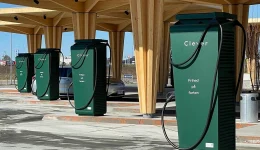 E.ON og Clever deler opp skandinavisk ladenettverk etter åtte år