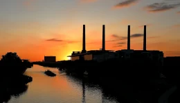 VWs tilsynsstyre godkjente 2030-planen enstemmig — fabrikkene venter til 2027