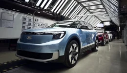 Ford tilbakekaller biler med løse glasstak