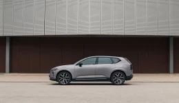 Volvo forklarer EX60-trøbbel med ny batteriteknikk – mens svenske kilder melder om motorproblemer