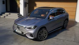 Mercedes starter V2G for privatkunder i Tyskland – bilen blir en del av strømnettet