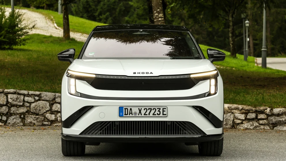 Nye Škoda Peaq: syv seter, 633 km rekkevidde og 2.000 kg hengervekt