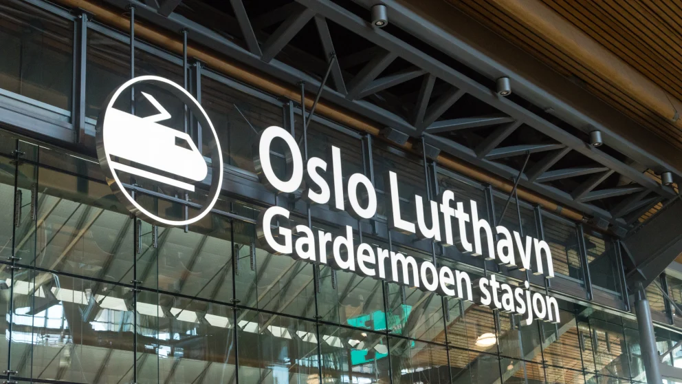 Lading på Oslo lufthavn Gardermoen (OSL) – komplett praktisk guide