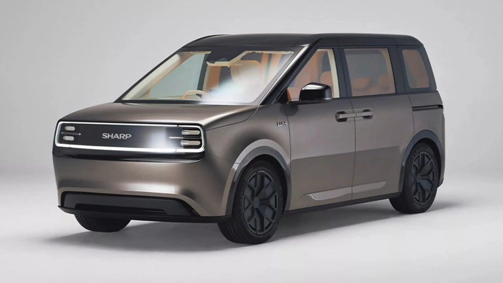 Sharp viser ny LDK+ – elektrisk minibuss som kobler bilen til hjemmet