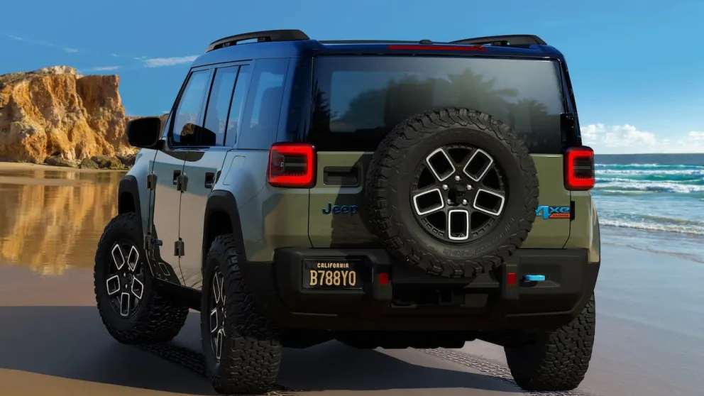 Jeep Recon forsinket til midten av 2026 – og mysteriet med 56 biler «solgt» før produksjonen startet